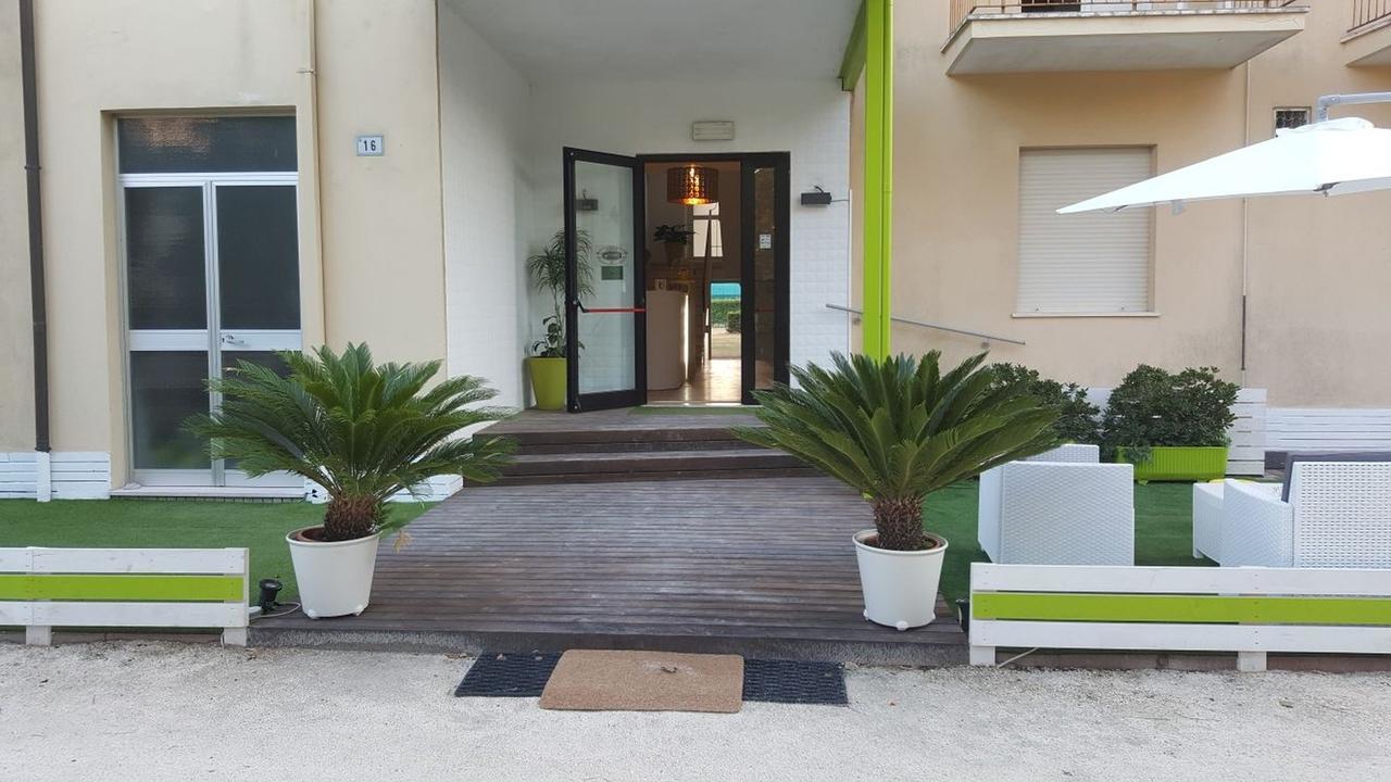 Hotel Villa Cesira Bellaria-Igea Marina Buitenkant foto